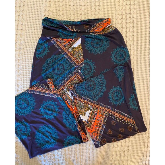 Bobbie Brooks Navy Patterened Silky Feel Wide Plazzo Stretchy Size Medium Pants - Picture 4 of 10